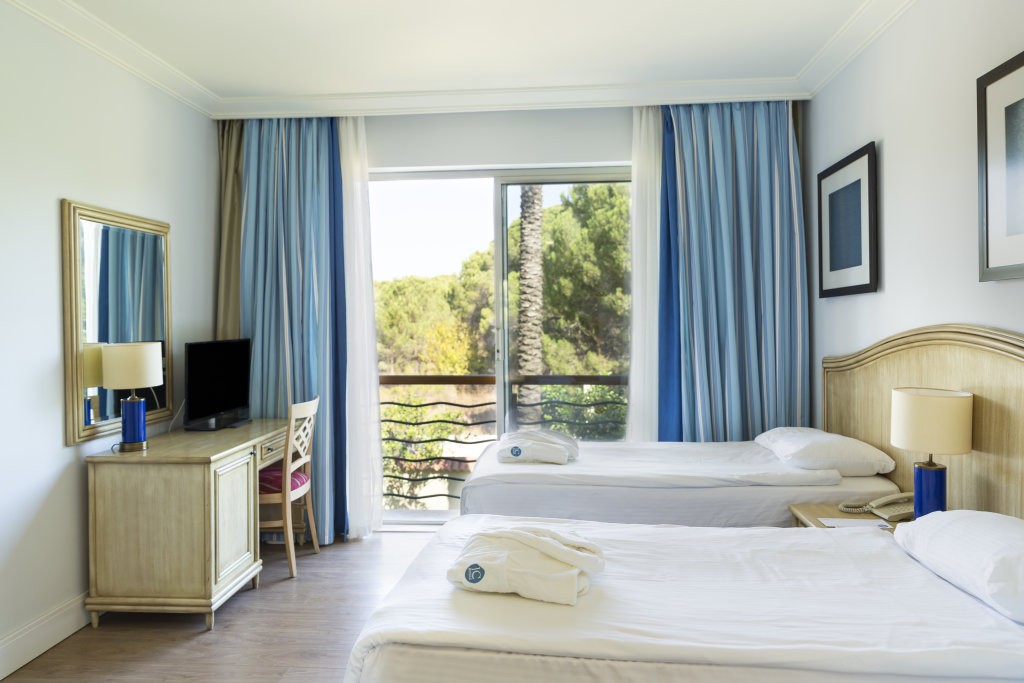 Вилла Deluxe с 4 комнатами с балконом IC Hotels Residence