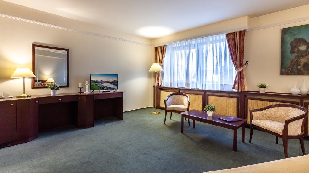 Suite junior doble con vista a la ciudad President Hotel Tyumen Center