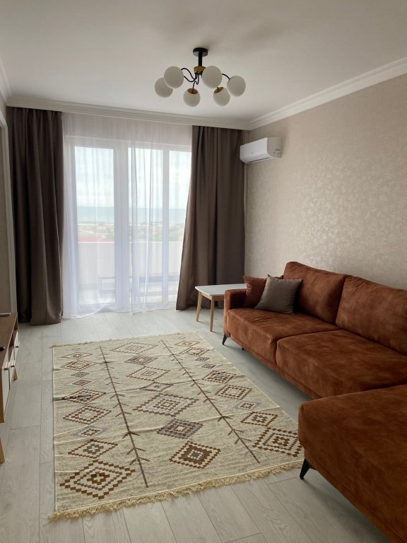 3 Bedrooms Classic Apartment with balcony and with sea view Vysota Apart-Hotel