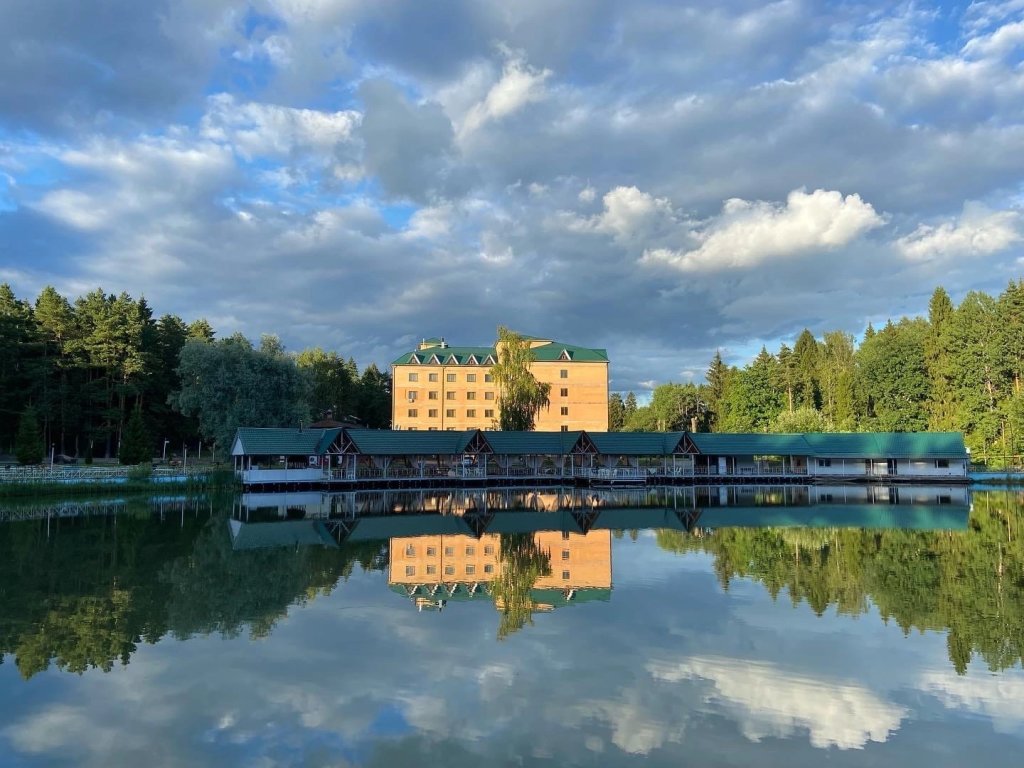 Загородный дом Отель Лесная сказка 3* (32 отзыва) в Переславль-Залесский,  Ярославская область. Забронировать Отель Лесная сказка 3*