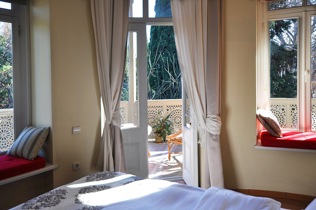 Superior Double room with balcony and with view Tekla Palace By Urban Hotels