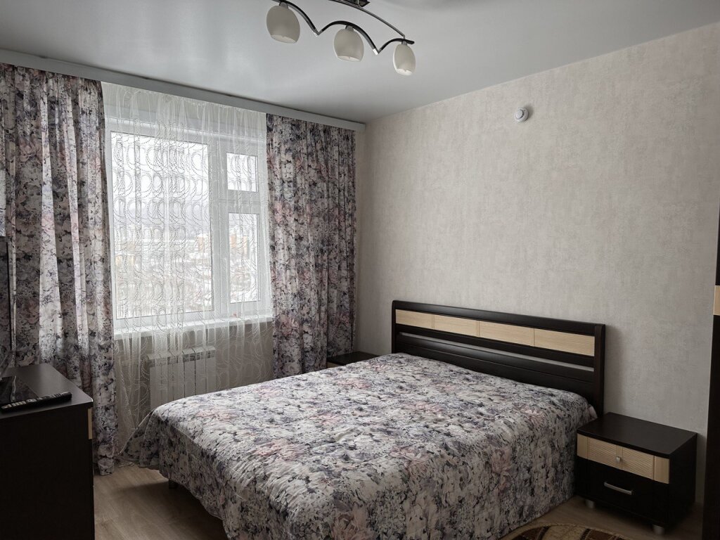 Apartamento 2 dormitorios con balcón y con vista Dvuhkomnatnaya Prostornaya u Parka Flat