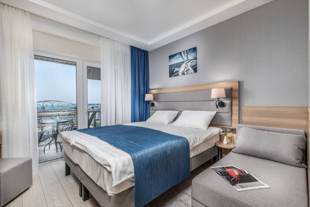 Standard double chambre avec balcon et Avec vue Repin v Vityazevo Hotel