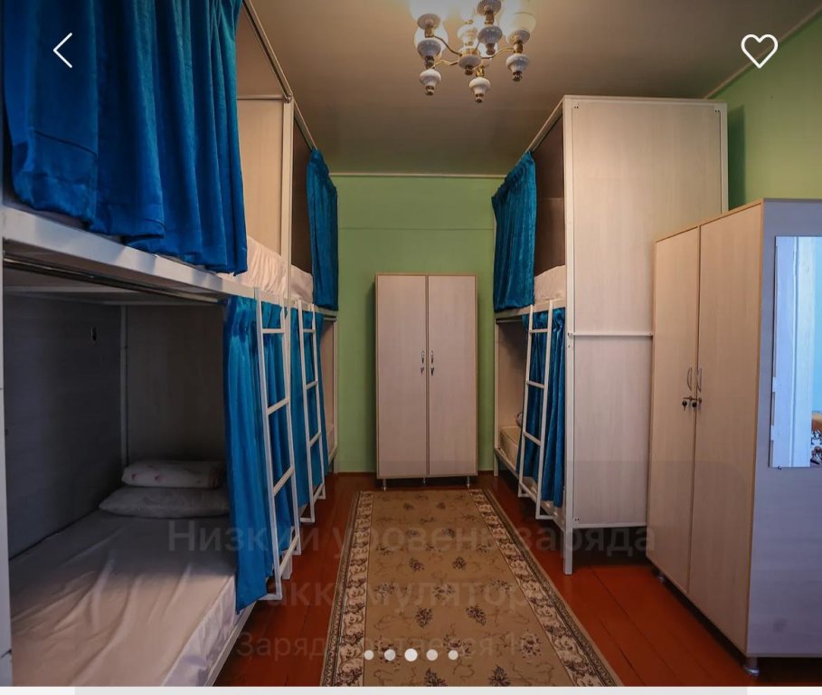 Кровать в общем номере (мужской номер) с балконом Хостел Xostel8