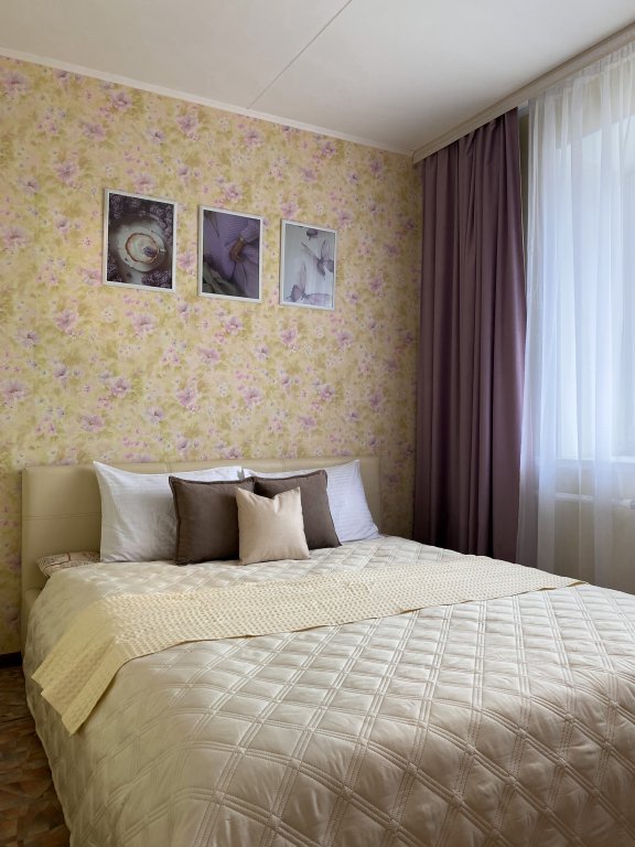 Apartment Bolshaya Kvartira Do 7 Gostey Apartments