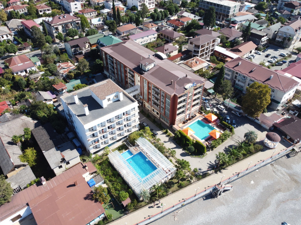 Курортный отель Alex Resort & Spa Hotel 4* (31 отзыв) в Гагра, Абхазия.  Забронировать Курортный отель Alex Resort & Spa Hotel 4*