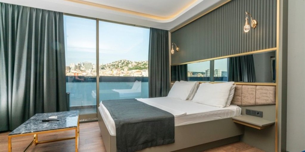 Deluxe Doppel Zimmer mit Balkon und mit Blick Boutique hotel 216 ruby suite