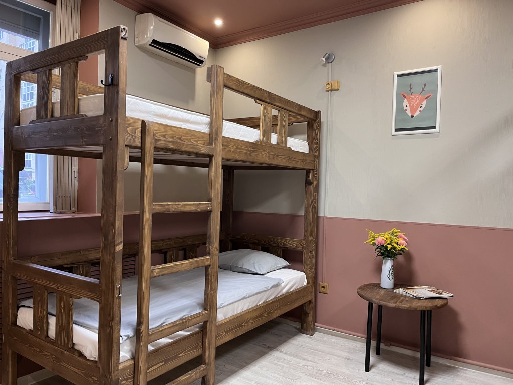 Кровать в общем номере (женский номер) Hostel Club 1723