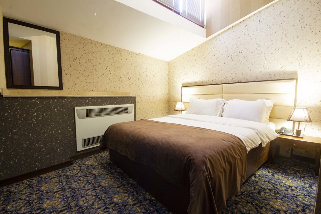 Économie double chambre grenier Marmenio Hotel