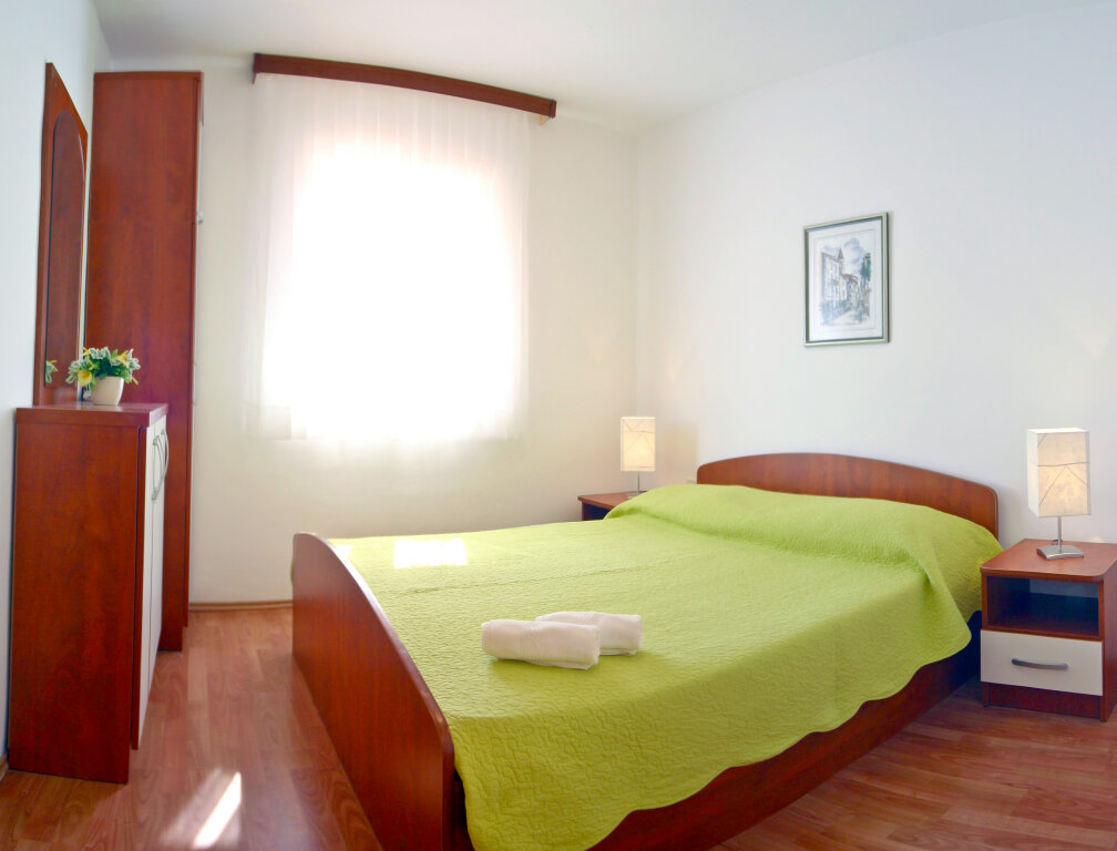 Apartamento 2 dormitorios con balcón Villa Midea