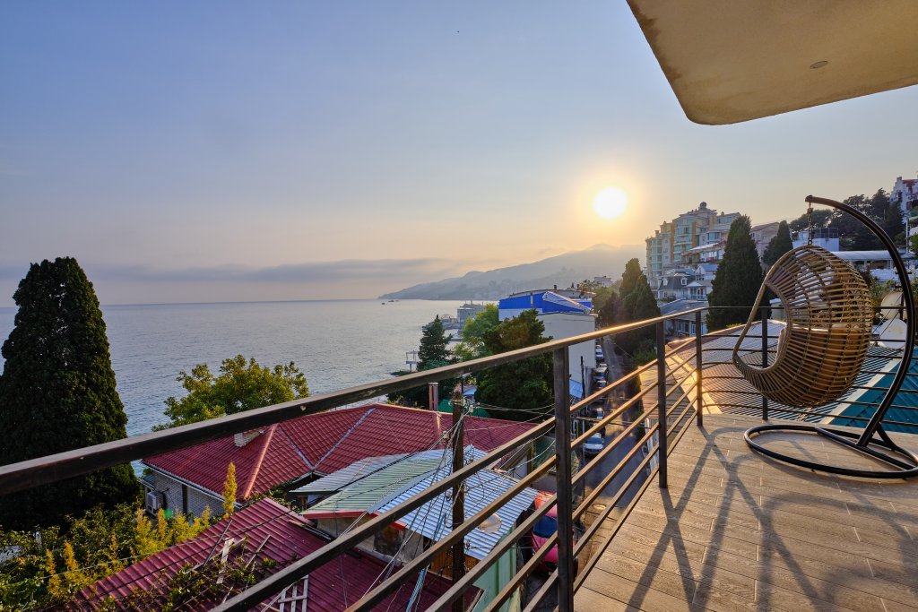 Люкс Premium с 3 комнатами с балконом и с видом на море Seven