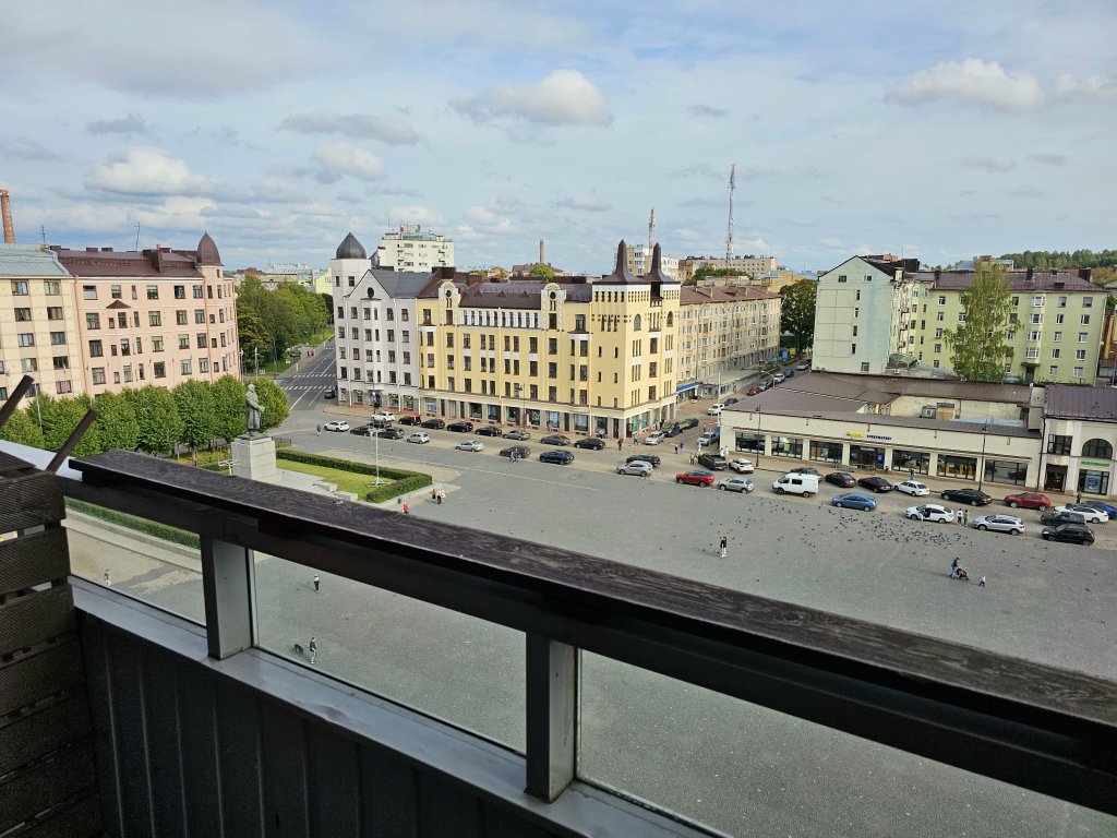 Doppel Apartment mit Balkon und mit Landblick LirApartments lll Apartamenty s vidom na Krasnuyu ploschad Apartments