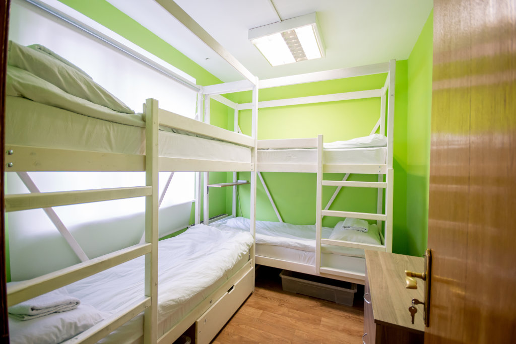 Cama en dormitorio compartido (dormitorio compartido femenino) Hostel Rational Mitino