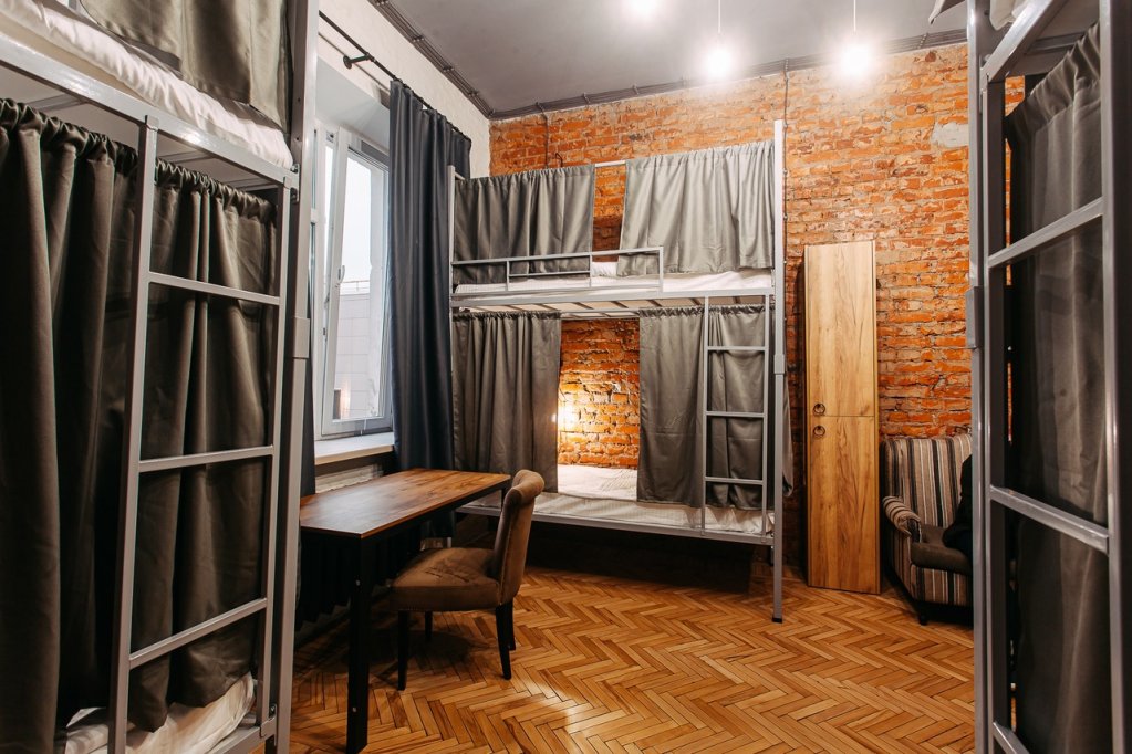 Cama en dormitorio compartido (dormitorio compartido femenino) Murman Loft Hostel