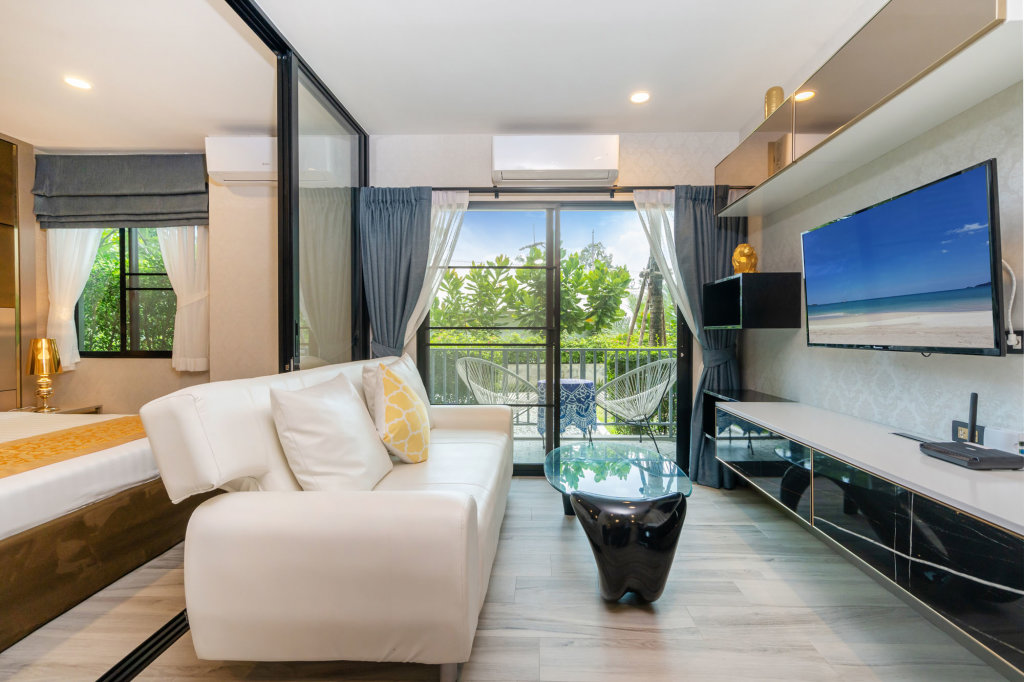 Camera Executive 46m2 Luxury Poolside 1 Bedroom Free Netflix Apartments