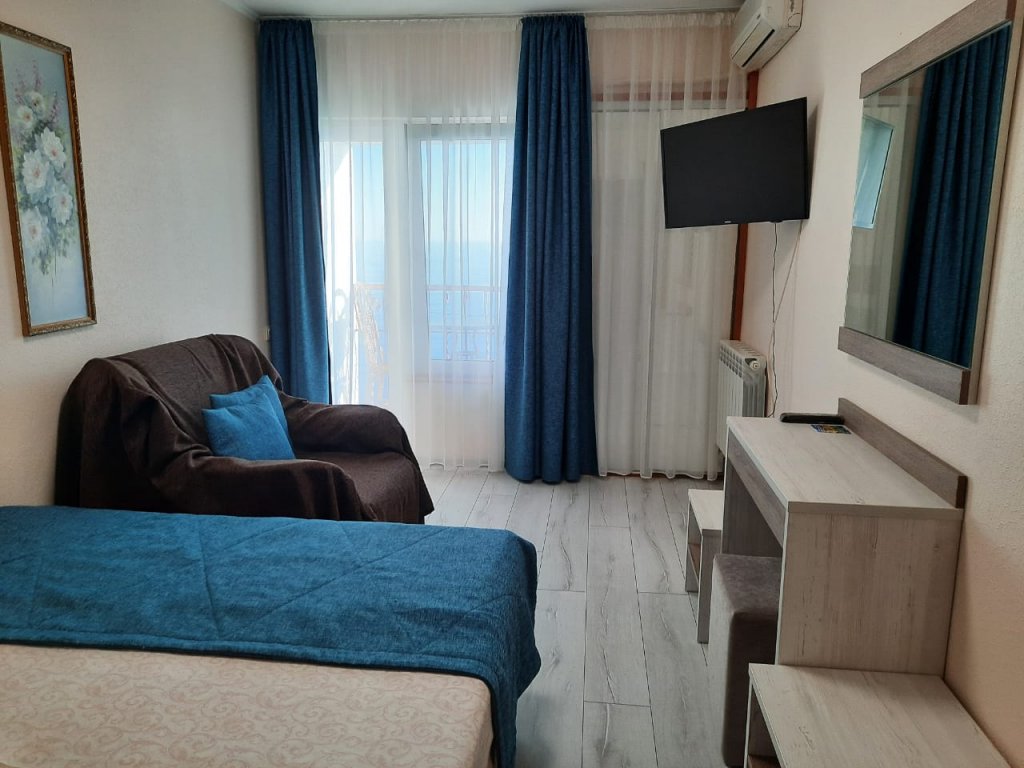 Suite mit Balkon und am Strand Plyazhnyij Hotel