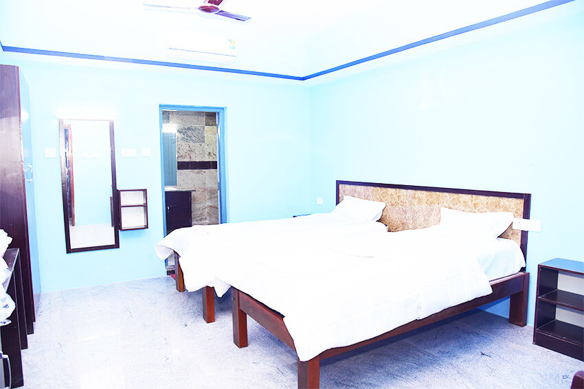 Standard double chambre Thangam Residency