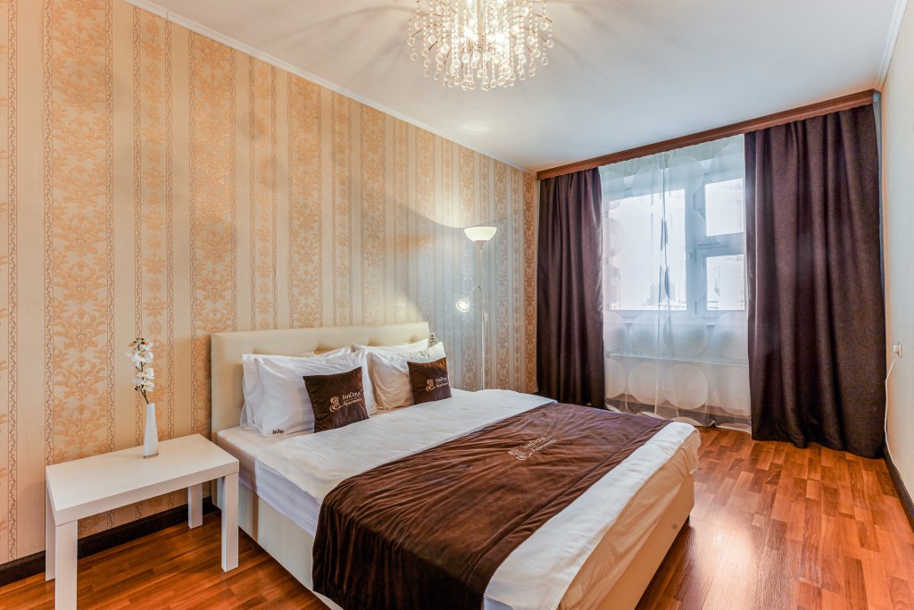 Standard Doppel Zimmer mit Balkon Inndays Apartment on Lazareva 2