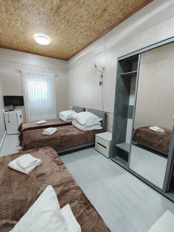 Superior Dreier Zimmer Mini-Otel Karamelka
