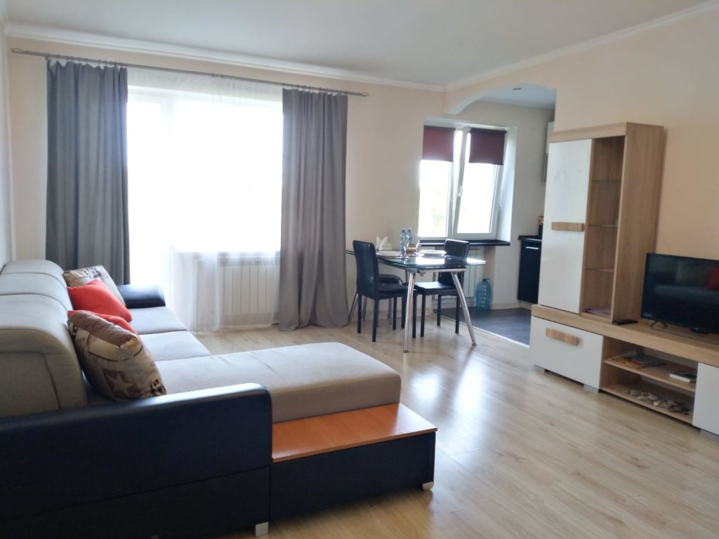 2 Bedrooms Apartment with balcony New Life U Tsentralnoy Ploschadi Apartments
