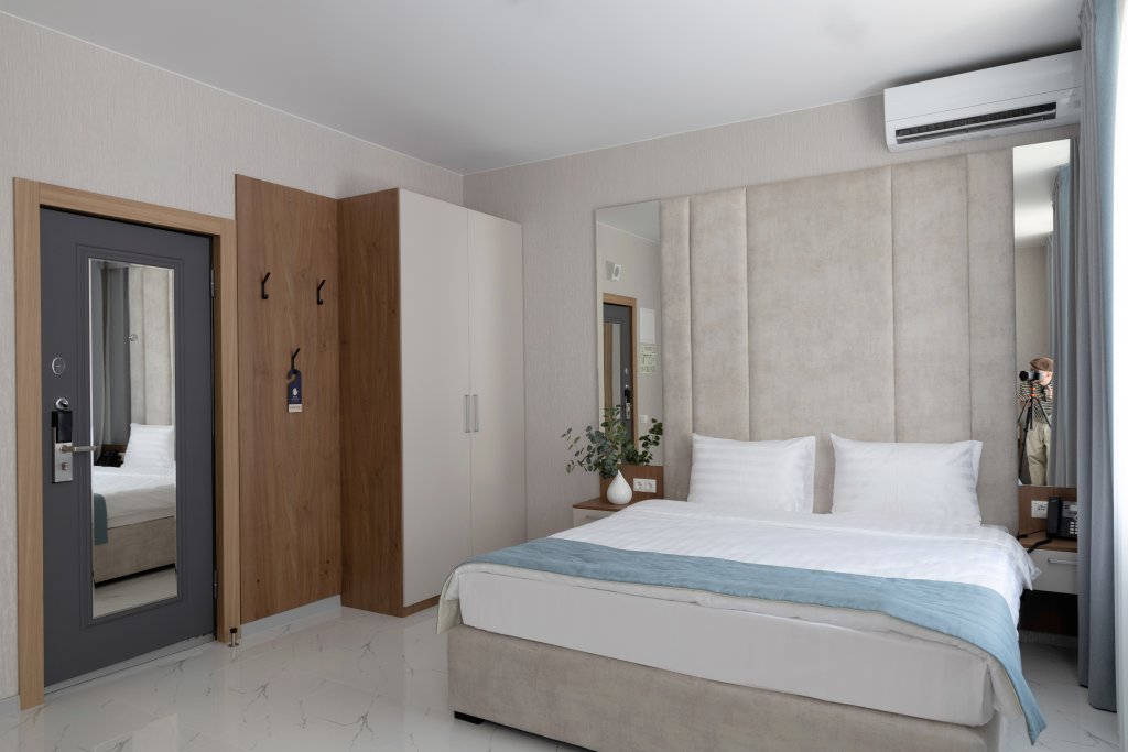 Double suite junior 8Avenue Hotel by Provence