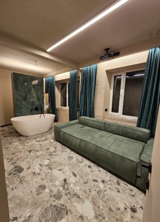 2 Bedrooms Apartment with view 25 Oktyabrya Ulitsa 39 Flat