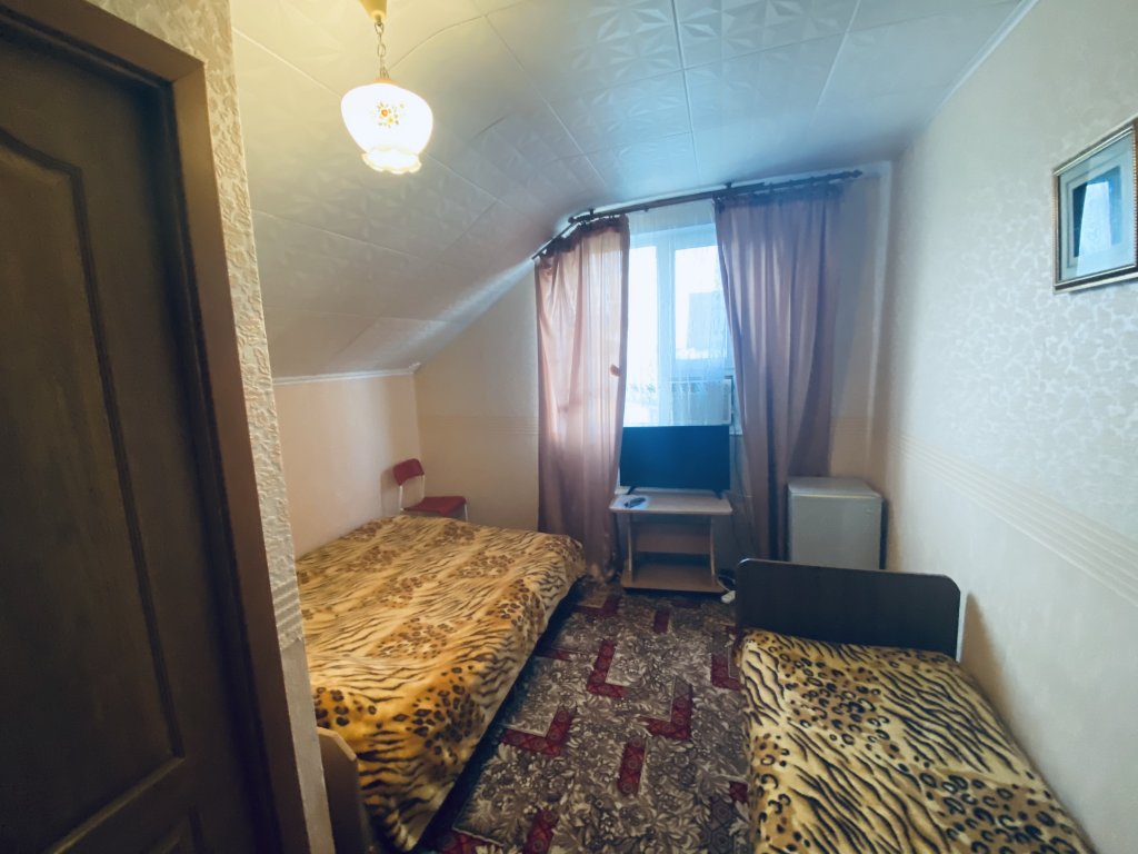 Habitación triple Confort Na Tolstogo 13 Guest House
