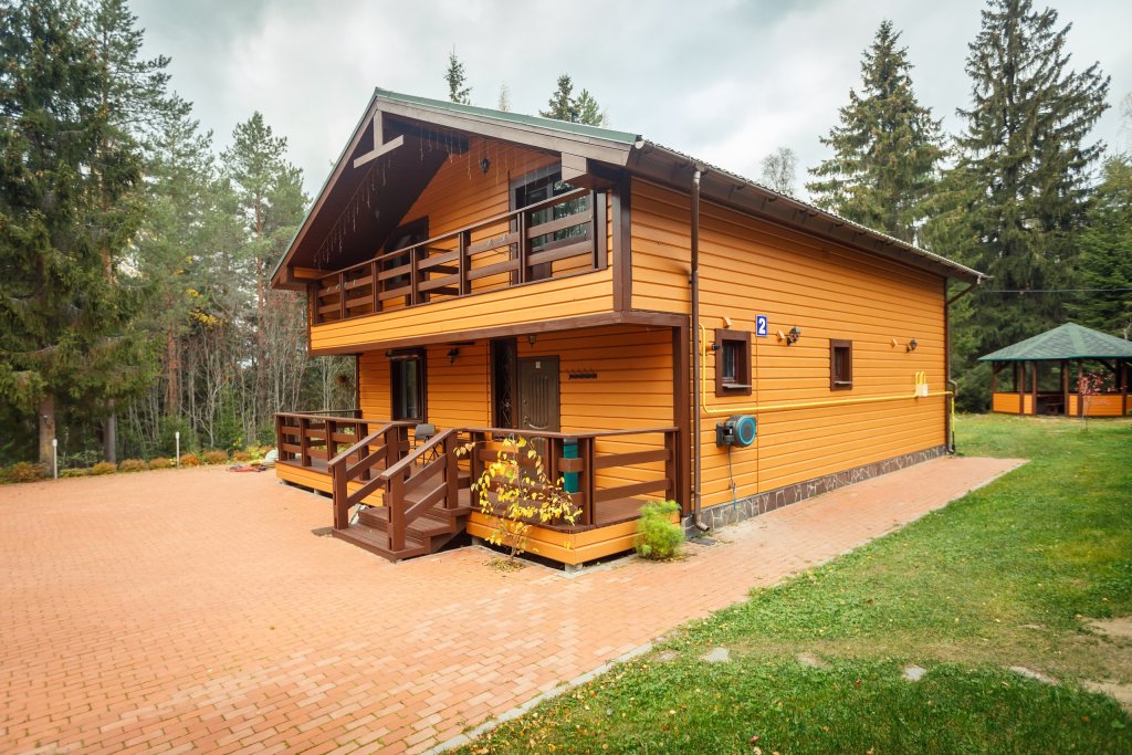 Cabaña 5 habitaciones con balcón Green Forest U Igory Recreation Center