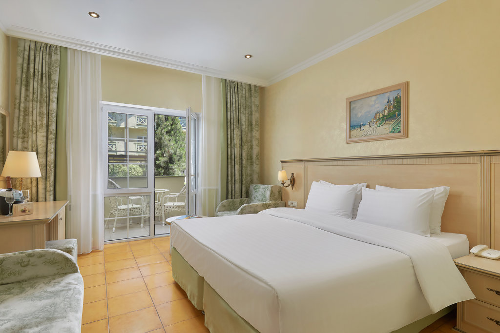 Habitación Estándar con balcón Alean Family Resort & SPA Doville - All inclusive