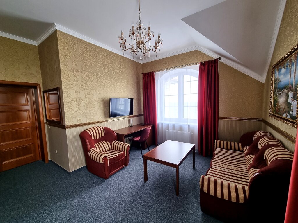 Двухместный люкс №4 с 2 комнатами с видом на море Гостиница "20 Меридиан" Зеленоградск