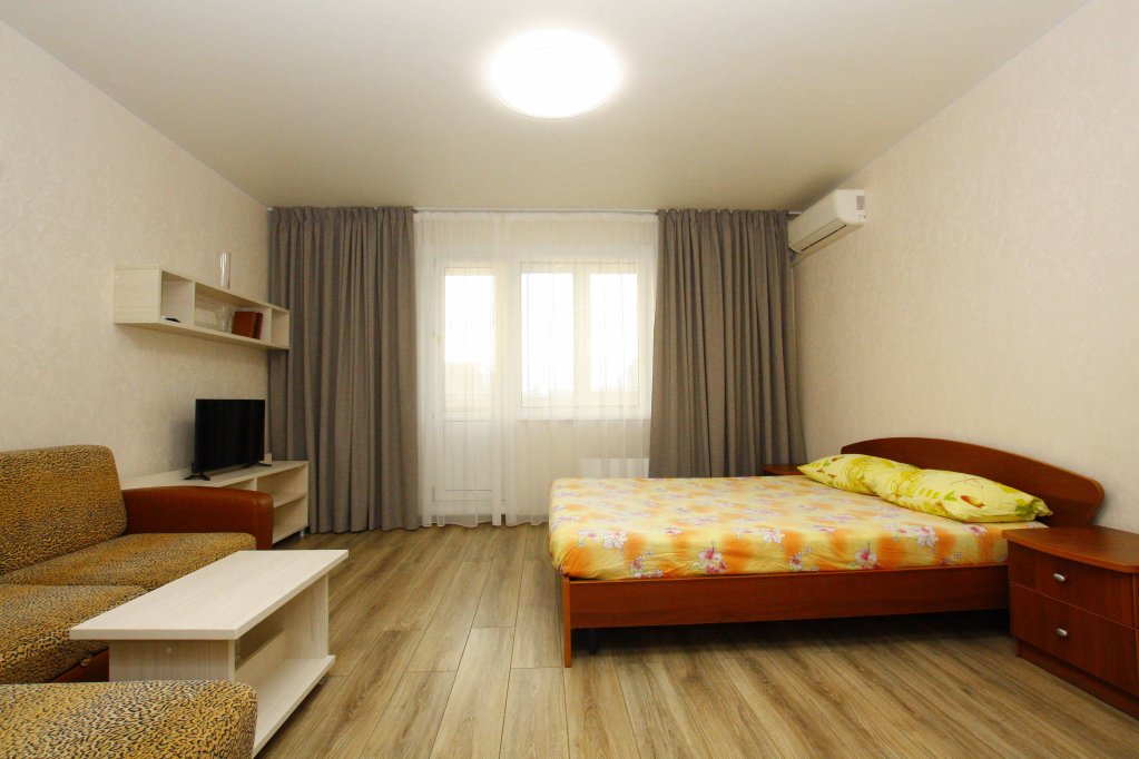 Familie Apartment mit Balkon Na 40 let Pobedy 31 Alt Apartaments