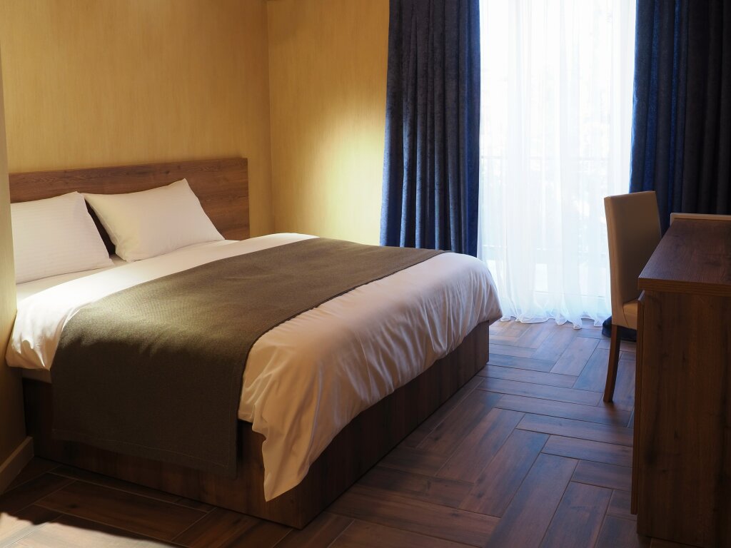 Двухместный номер Standard Hotel BaniHills Tbilisi