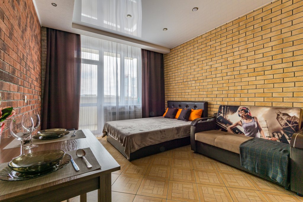 Apartamento doble con balcón Globus Apartments Na Krestinskogo 35