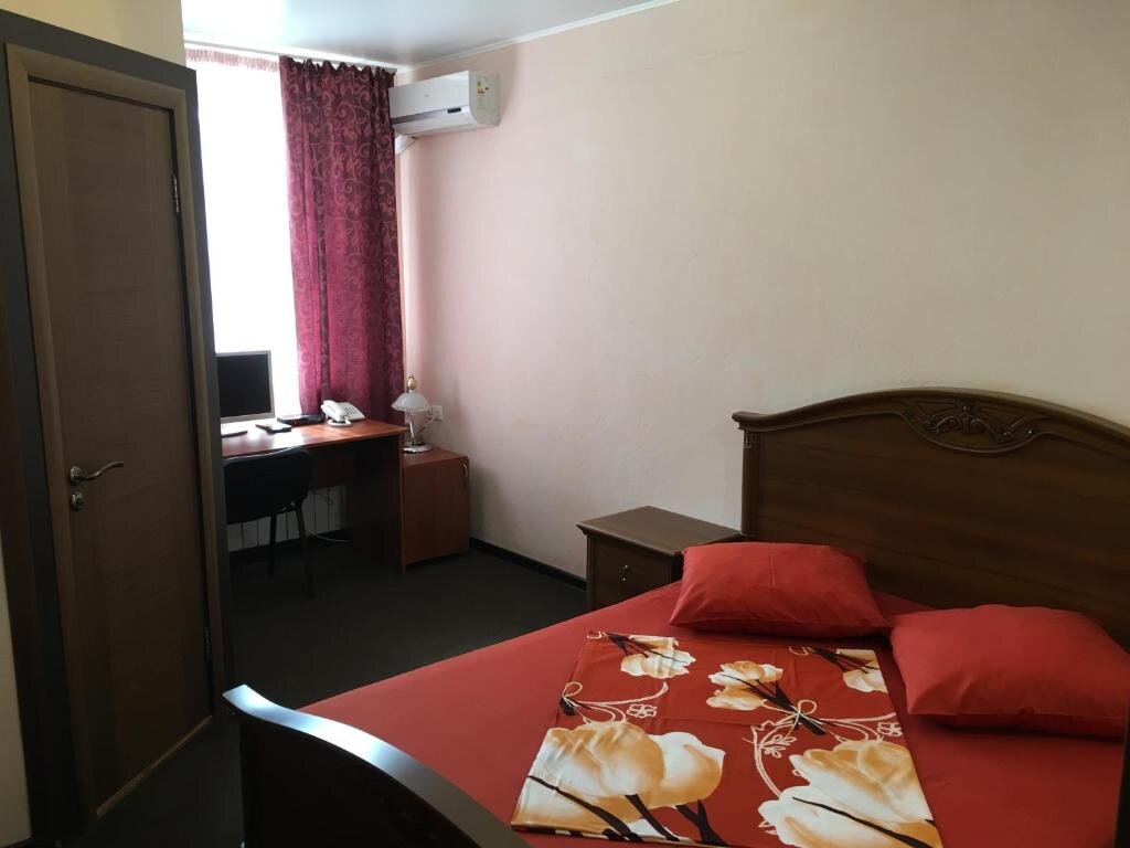 Standard Double room Yuzhny Hotel