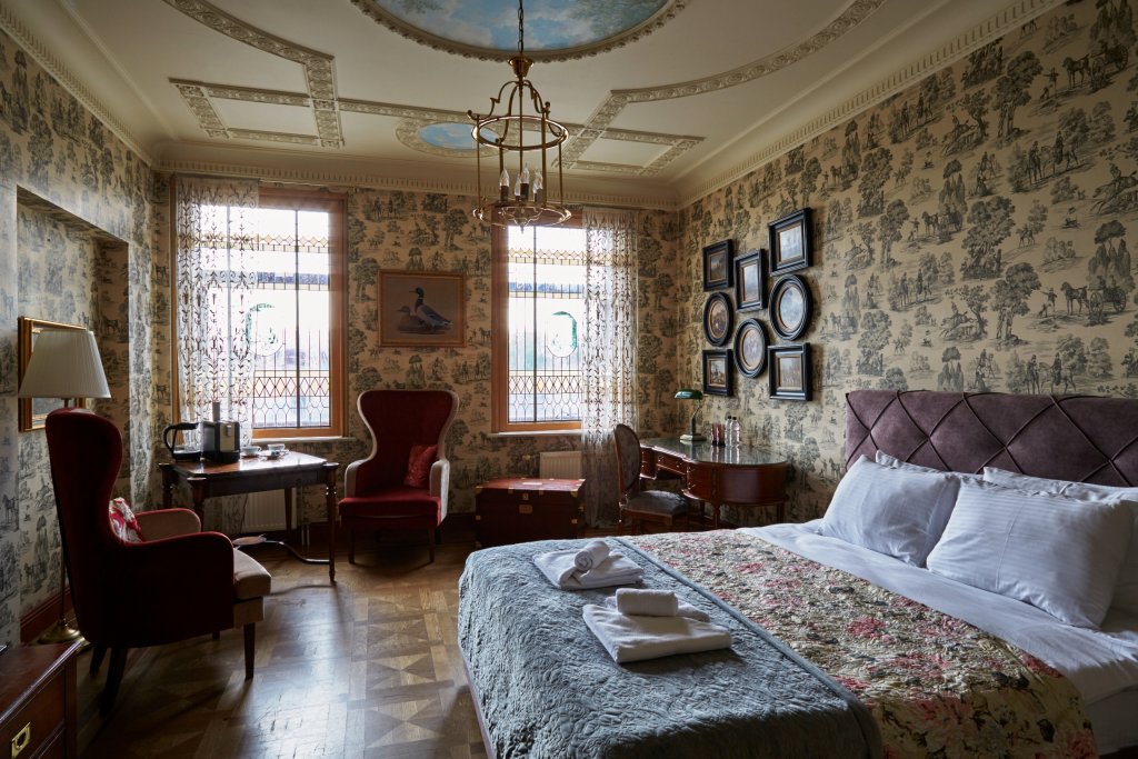 Sherlock Doppel Zimmer mit Flussblick Panoramika Boutique Hotel