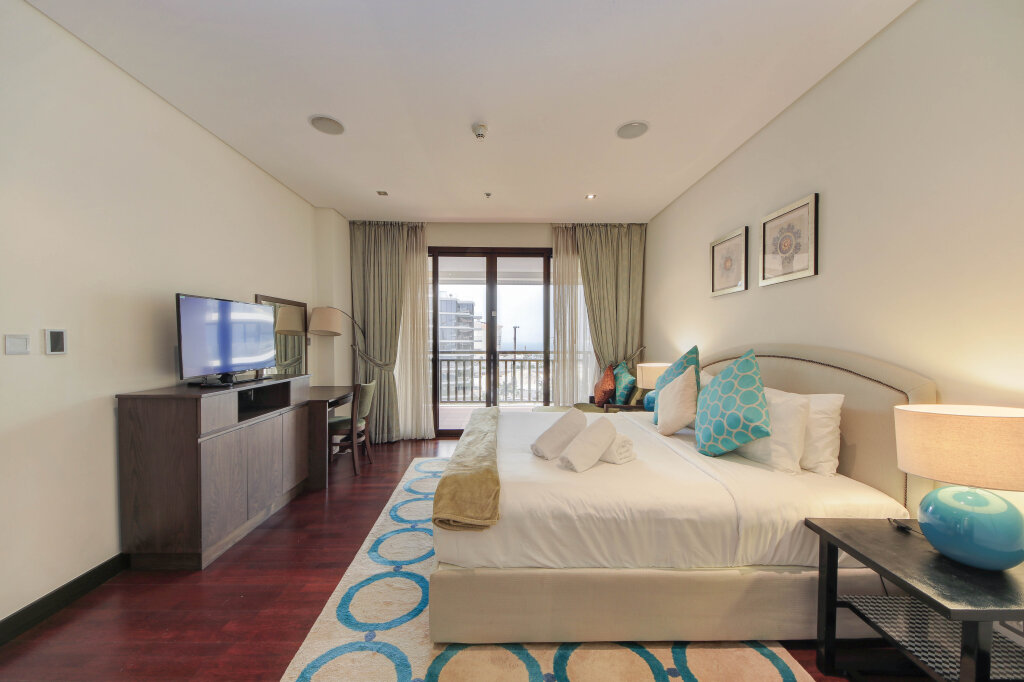 Апартаменты Апартаменты Bnbmehomes Exquisite Suite & Panoramic Sea Views- 502