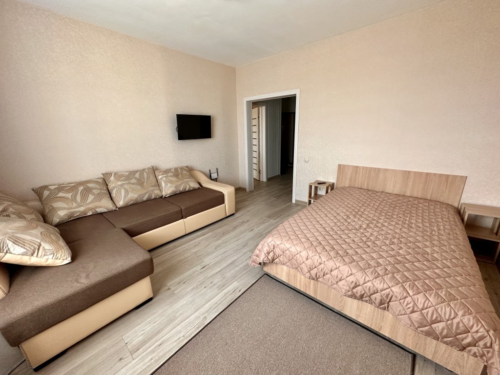 Apartamento doble 1 dormitorio con balcón Krasinn Na Muzhestva 24 Flat
