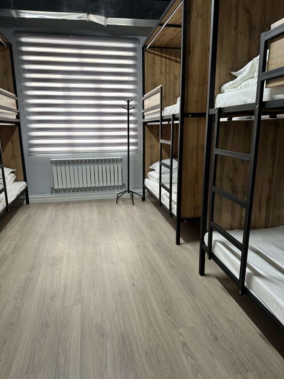 Кровать в общем номере (мужской номер) Hostel O2