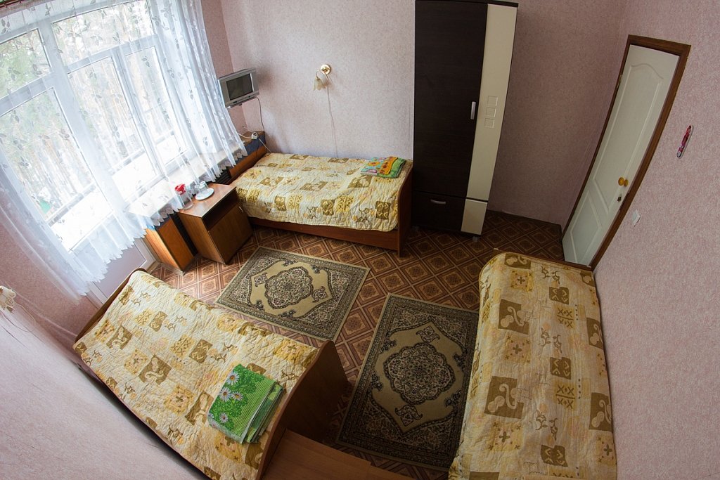 Economy Triple room with balcony and with view Sosny Sanatorium