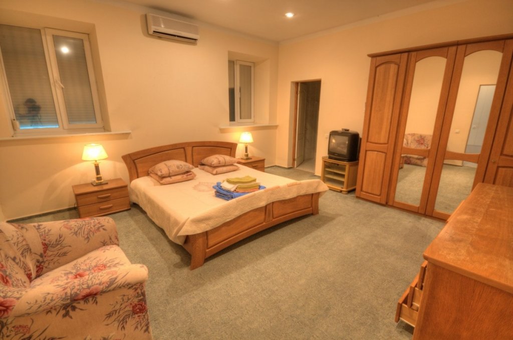 4 Bedrooms Pushkin Quadruple Apartment Kurortny Hotel Atelika Karasan 2**