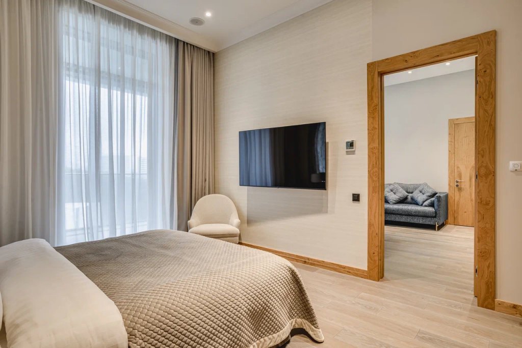 Suite junior doble Premium con balcón y con vista al parque Luciano Wellness & Spa Foros Hotel