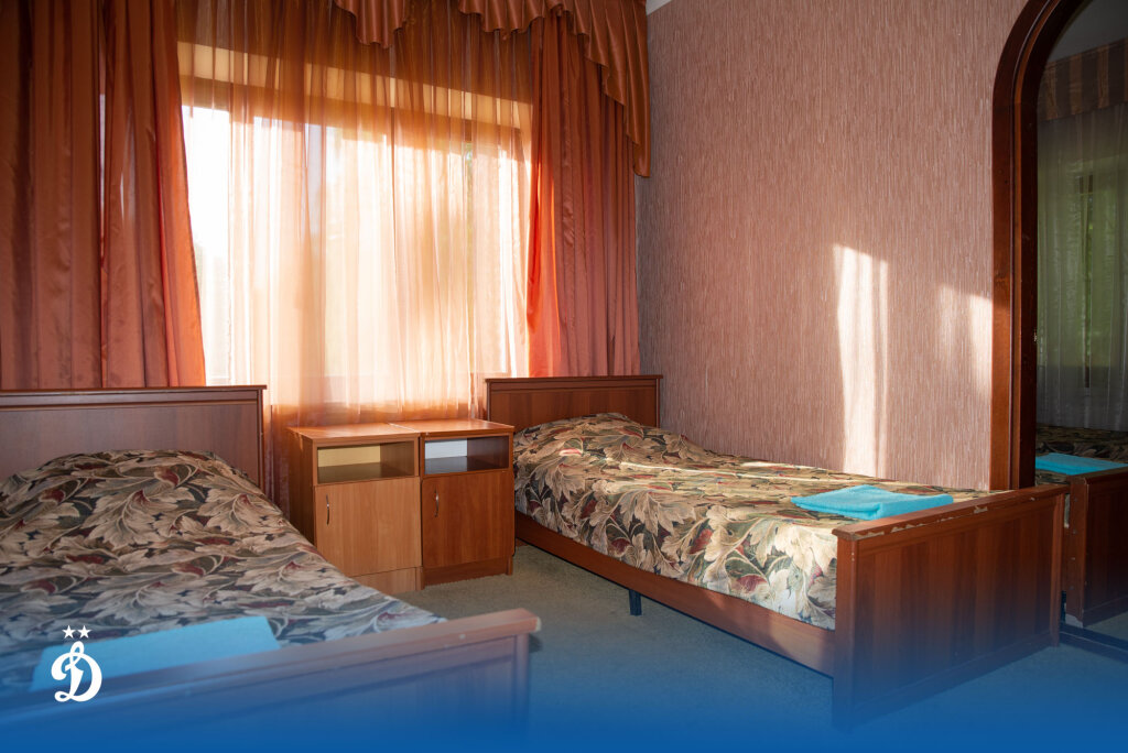 Кровать в общем номере Гостиница Динамо