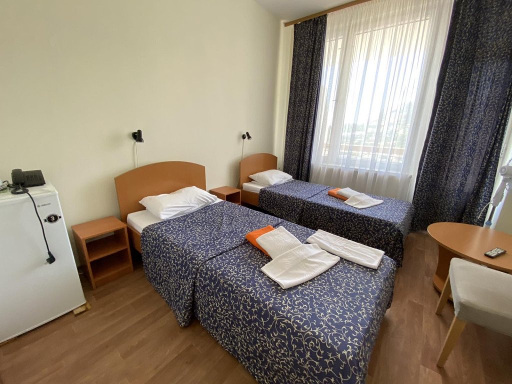Economy Doppel Zimmer mit Balkon GK Novyij Svet Hotel