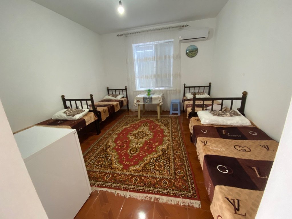 Économie quadruple chambre Berezka Guest House