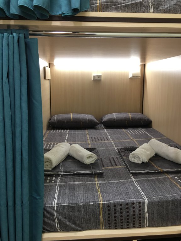 Cama en dormitorio compartido Bonvenon capsule Hostel