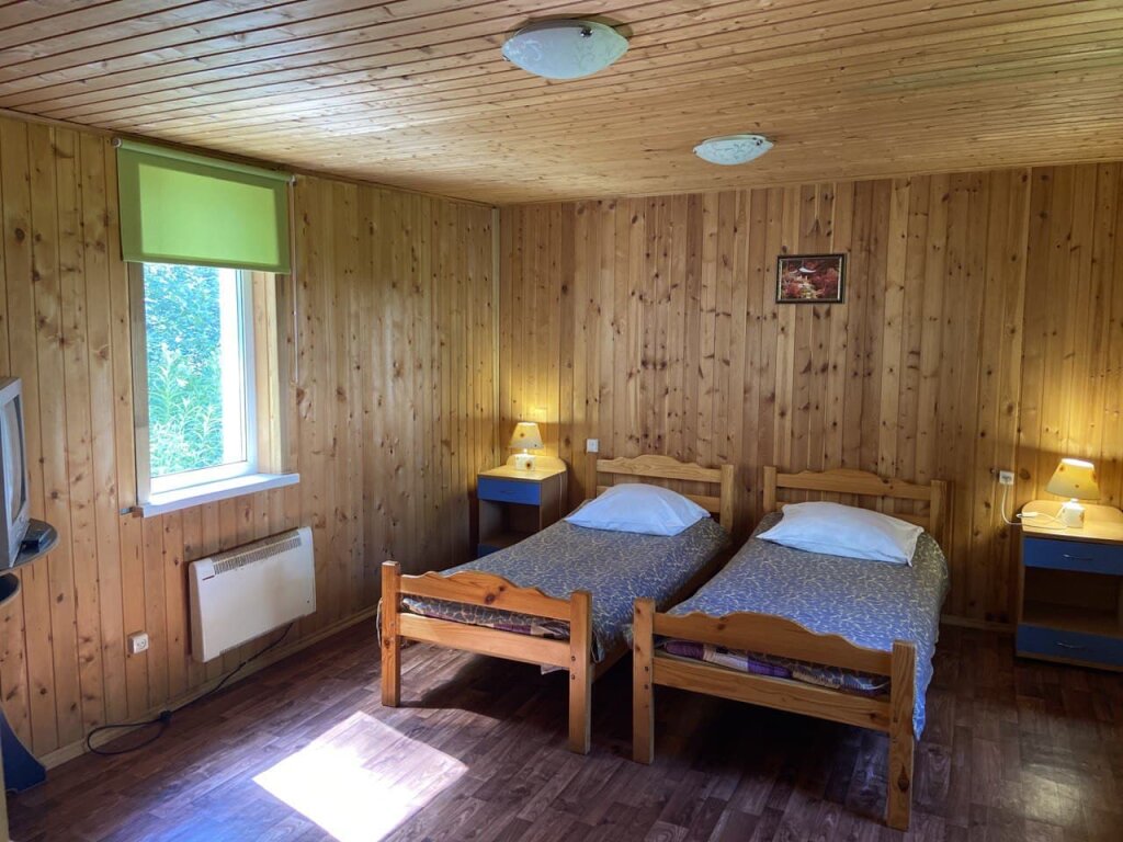 Hütte 1 Schlafzimmer Pomestye Ampiala Hotel