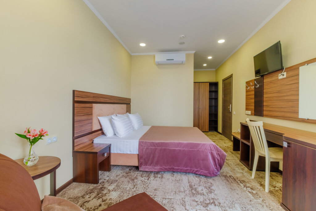 Comfort room with balcony and with view Hotel Dinastiya*** Hotel