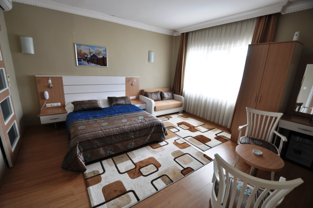 Standard Quadruple room with view Khalkedon Hotel Istanbul