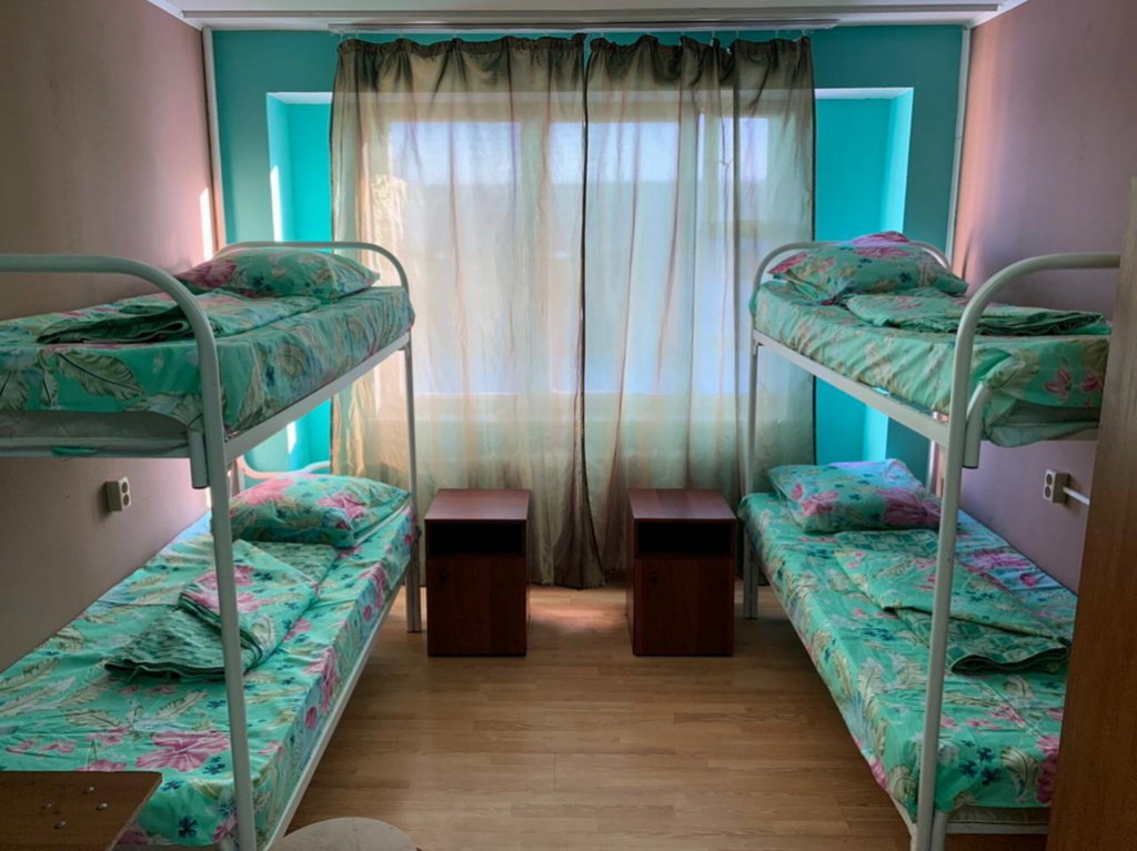 Кровать в общем номере (мужской номер) Хостел HotelHot Котельники