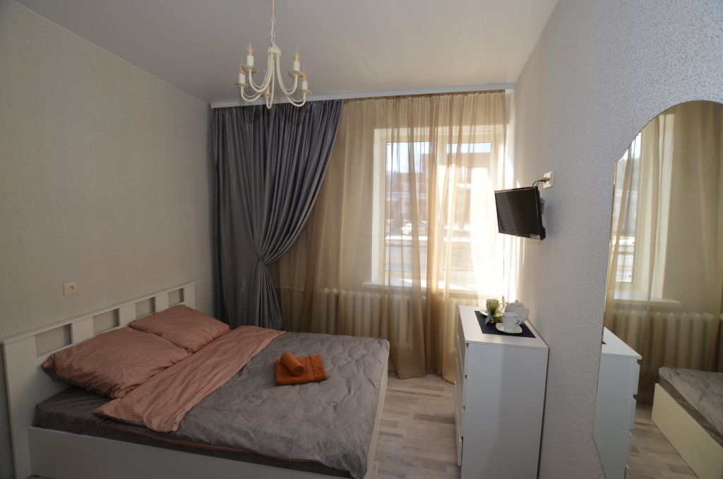 Doppel Apartment mit Blick Studiya Ninel u Moskovskogo vokzala Apartments